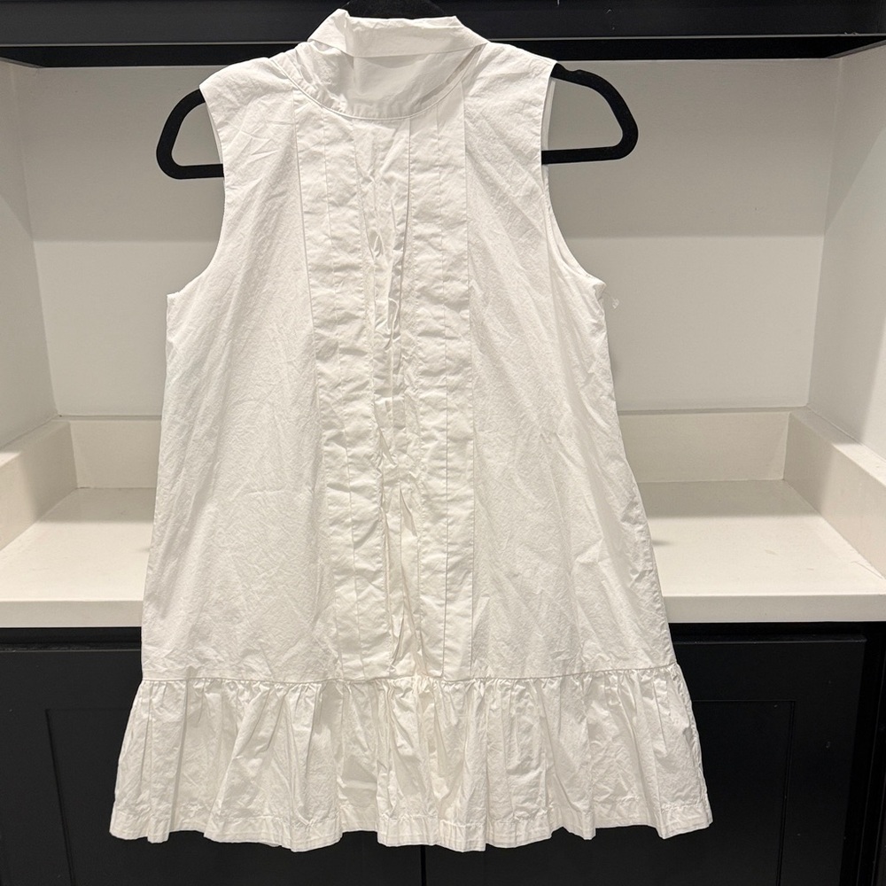 Aura White Ruffle Casual Dress. Size S